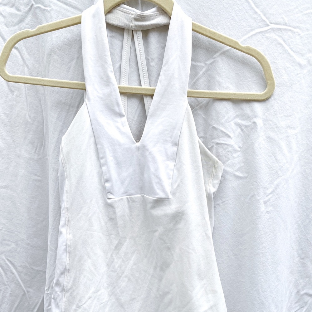 Lululemon V neck racerback size 4